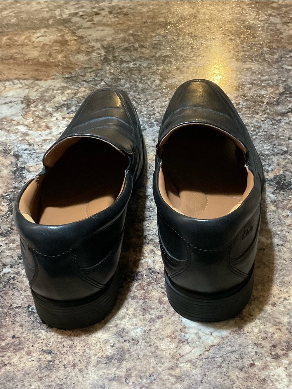 Clarks Collection Men’s Black Leather Loafers Slip On Comfort Shoes Size 12W - Picture 3 of 6